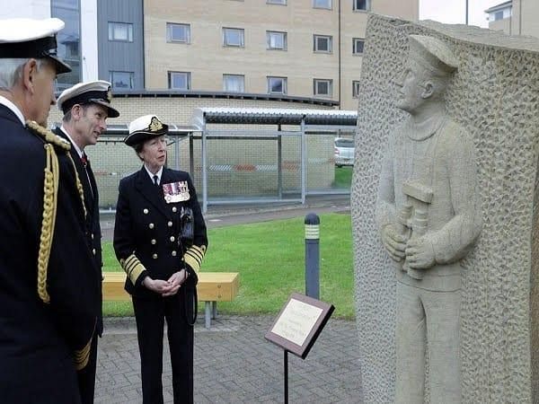 A structural crate to the profile of the Submariners Statue
